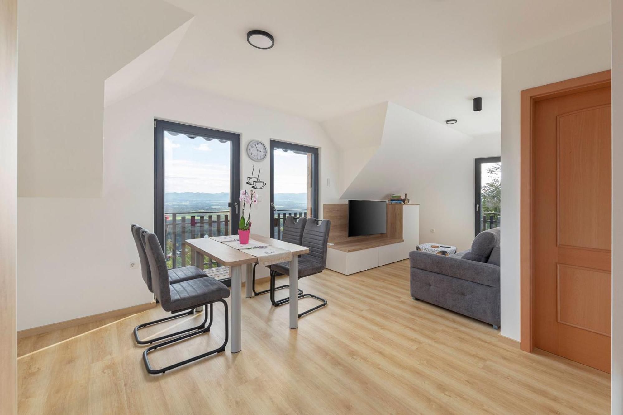 Apartments Nikolaj Preddvor Екстериор снимка