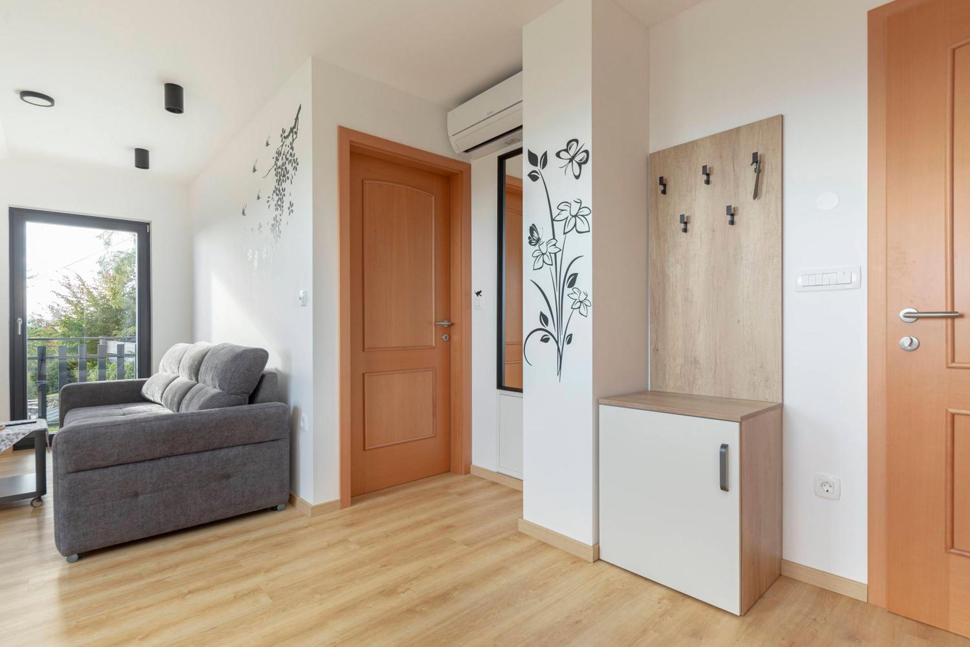 Apartments Nikolaj Preddvor Екстериор снимка